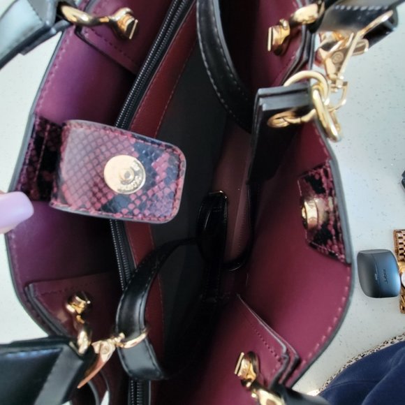 Magenta Aldo Purse - Picture 4 of 4